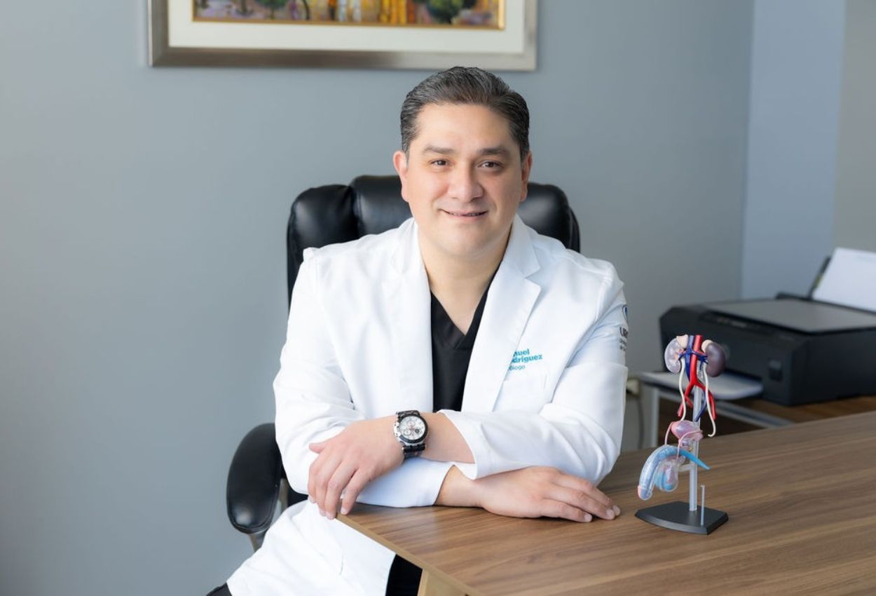 Dr. Manuel Rodríguez — Fundador UROSUR